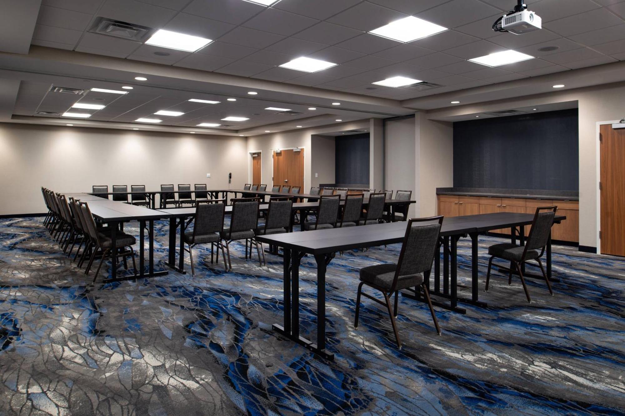 Fairfield Inn & Suites By Marriott Кантон Екстериор снимка
