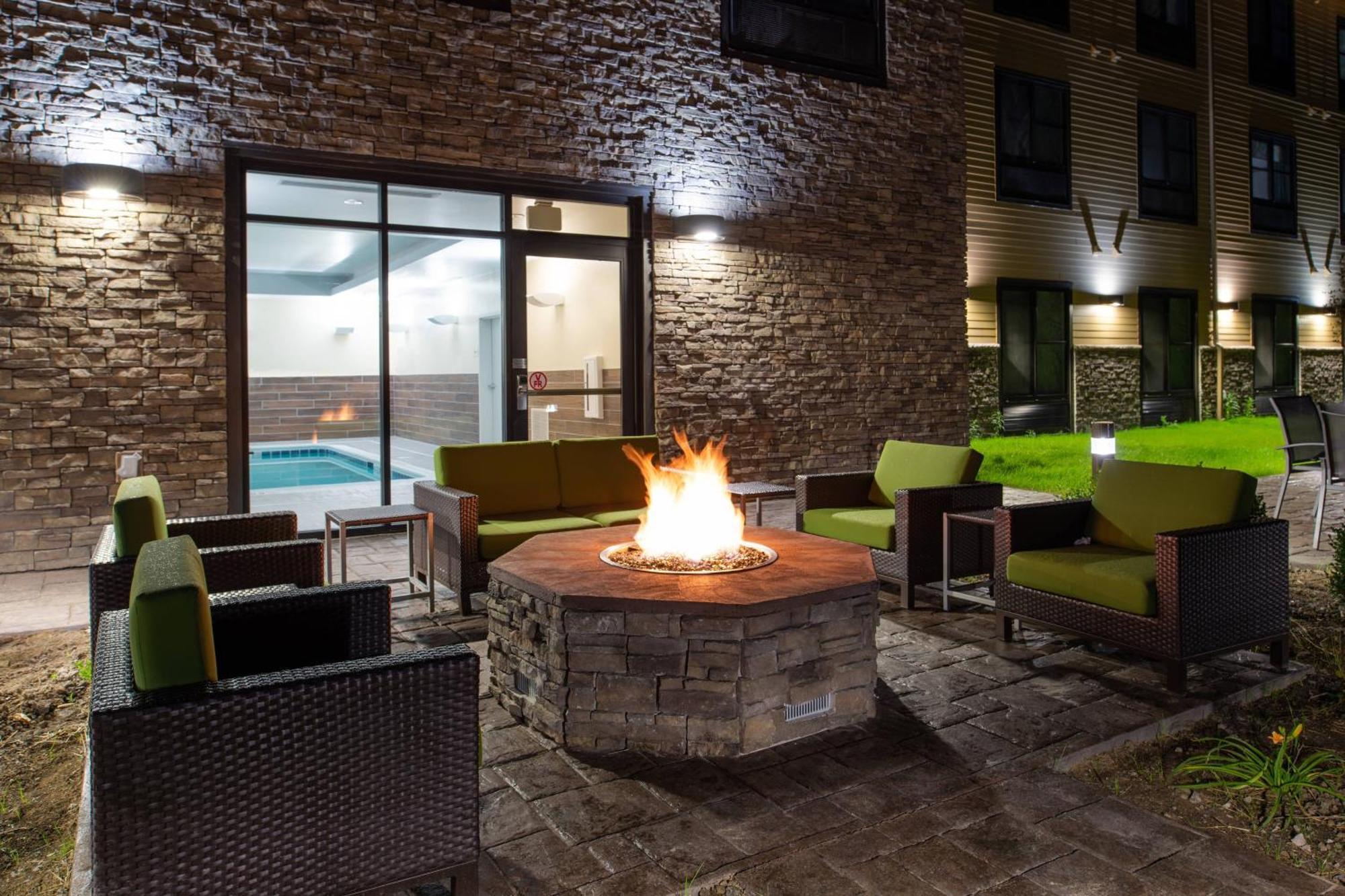 Fairfield Inn & Suites By Marriott Кантон Екстериор снимка